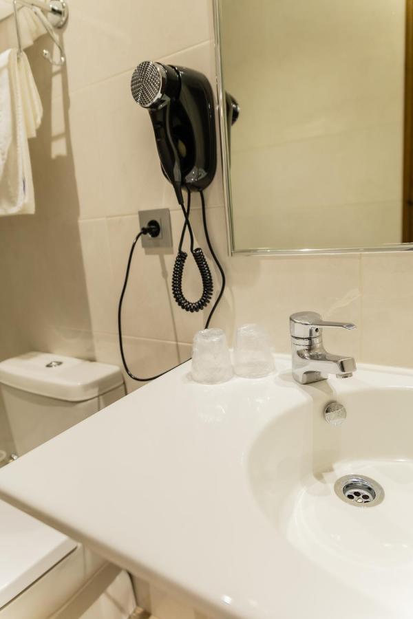 Hostal Santo Domingo De Silos Exteriör bild