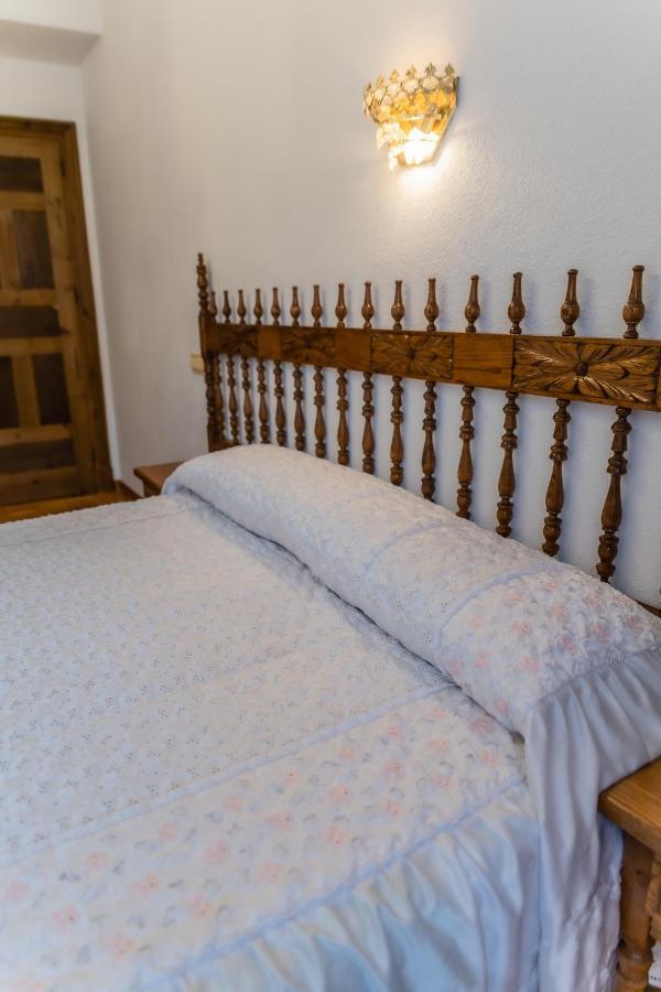 Hostal Santo Domingo De Silos Exteriör bild