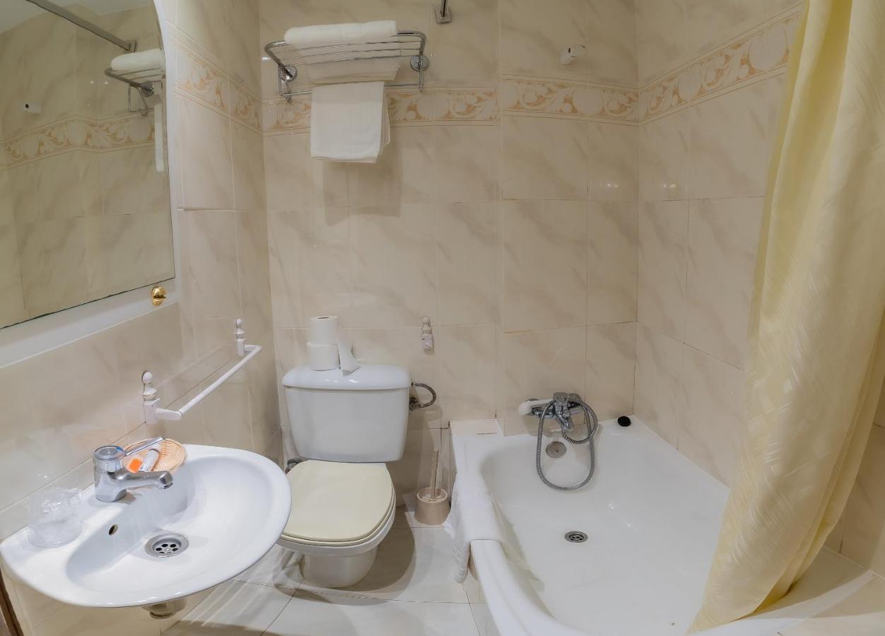 Hostal Santo Domingo De Silos Exteriör bild